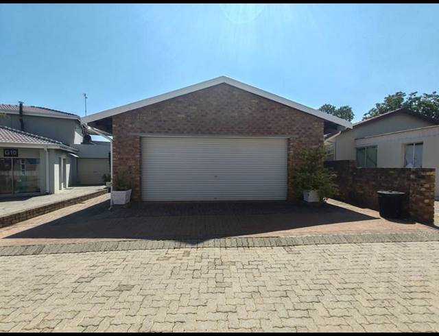 3 BEDROOM HOUSE FOR SALE IN MISTY BAY